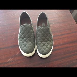 Slip on Steve Madden sneakers